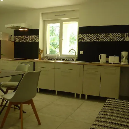 Prázdninový dům Les Cimes - Le *